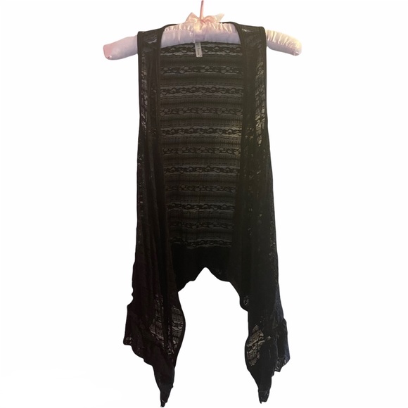 *”Must Have” Lace Cardigan/Vest - Picture 4 of 8